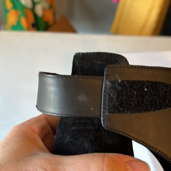 Great condition-maybe worn twice-Vince Kara cut out wedges - Picture 9 of 10